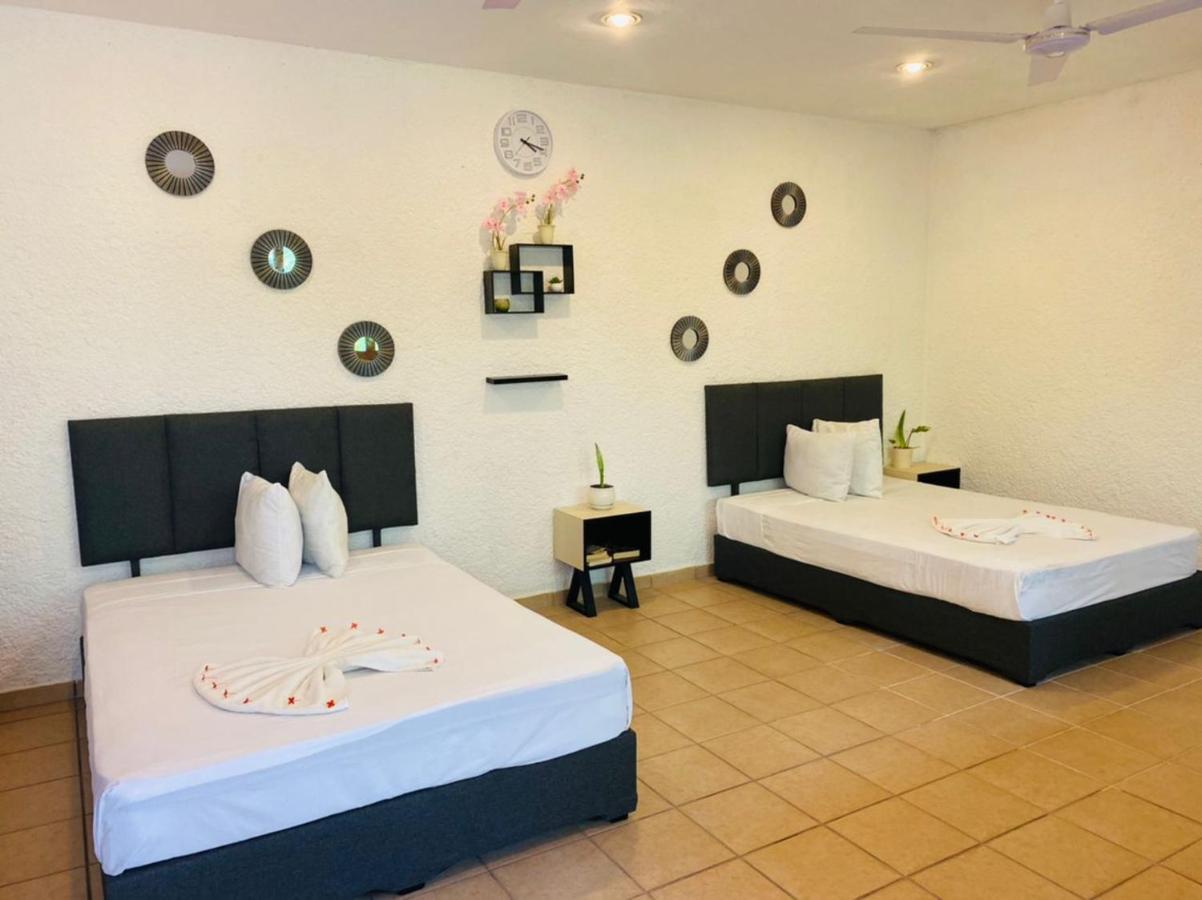 Hotel Bosque Caribe, 5Th Av. Zone بلايا ديل كارمن المظهر الخارجي الصورة