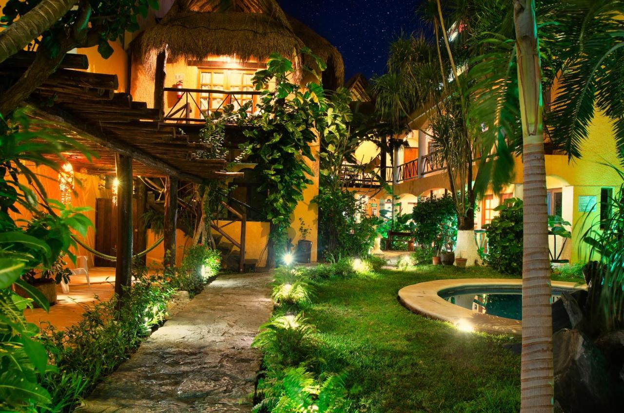 Hotel Bosque Caribe, 5Th Av. Zone بلايا ديل كارمن المظهر الخارجي الصورة