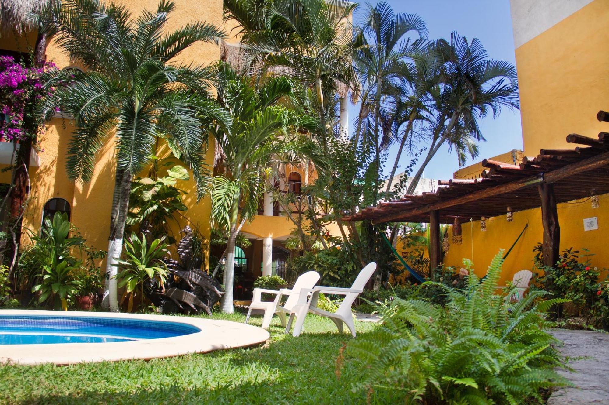 Hotel Bosque Caribe, 5Th Av. Zone بلايا ديل كارمن المظهر الخارجي الصورة