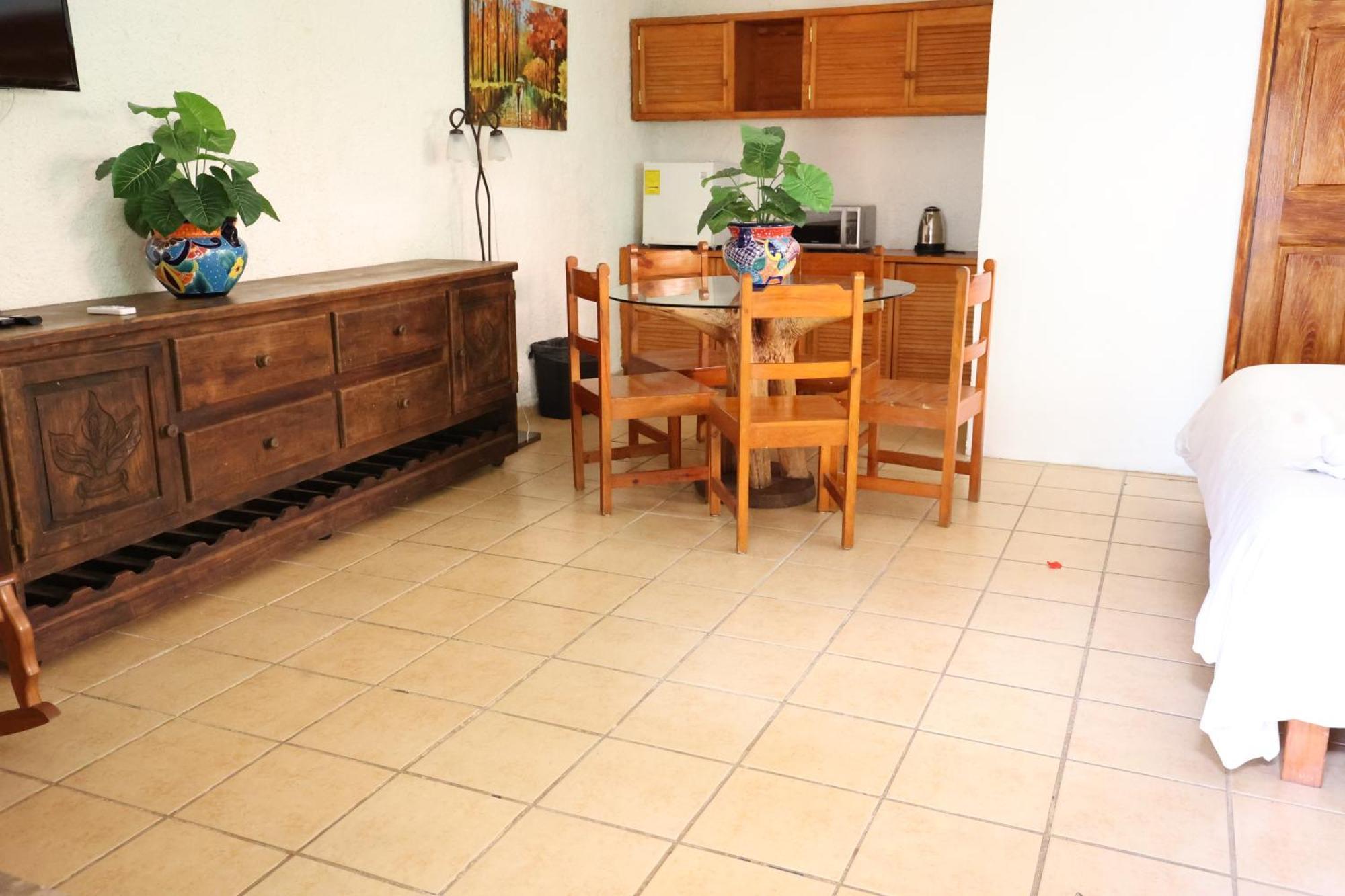 Hotel Bosque Caribe, 5Th Av. Zone بلايا ديل كارمن المظهر الخارجي الصورة
