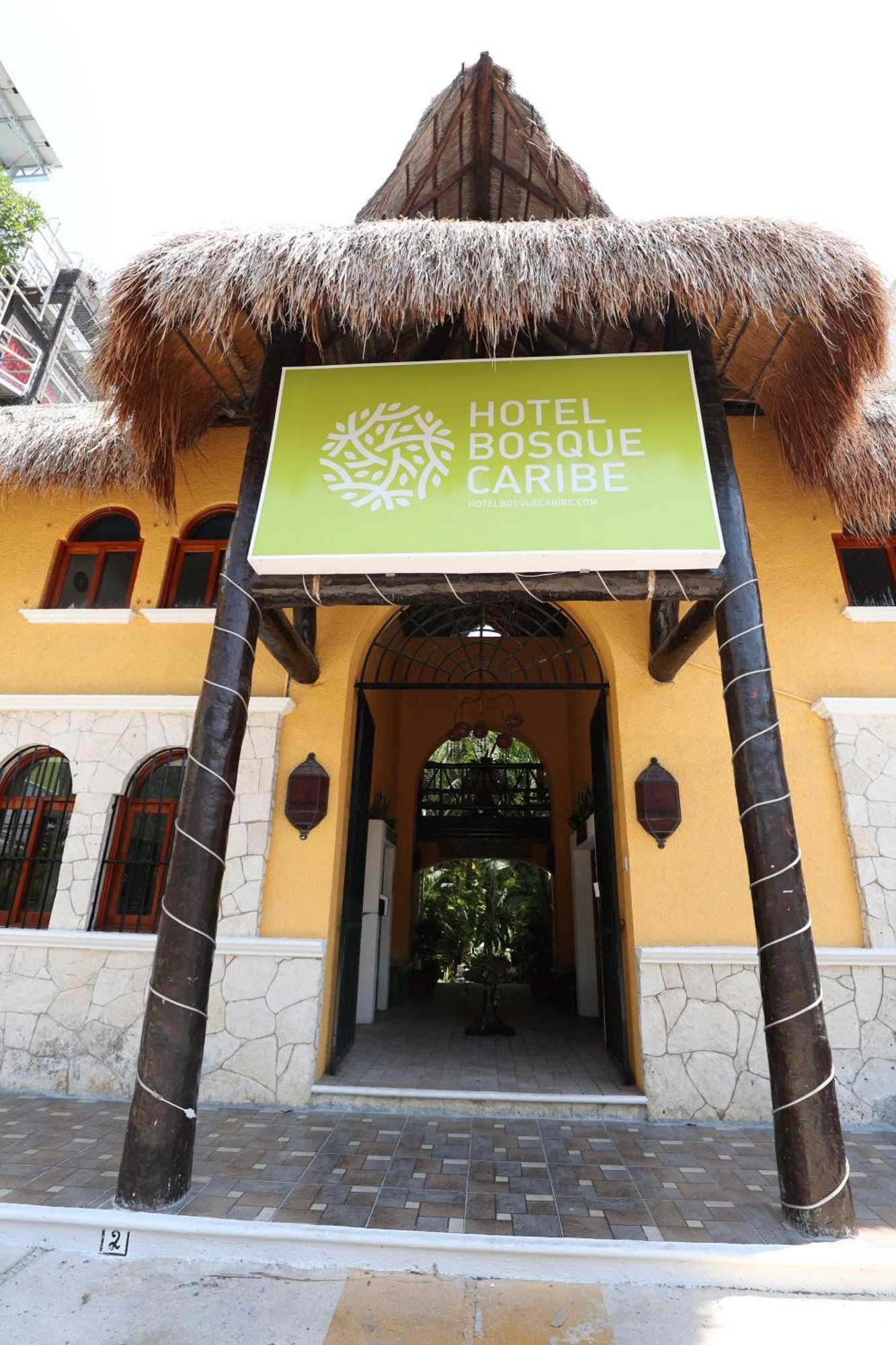 Hotel Bosque Caribe, 5Th Av. Zone بلايا ديل كارمن المظهر الخارجي الصورة