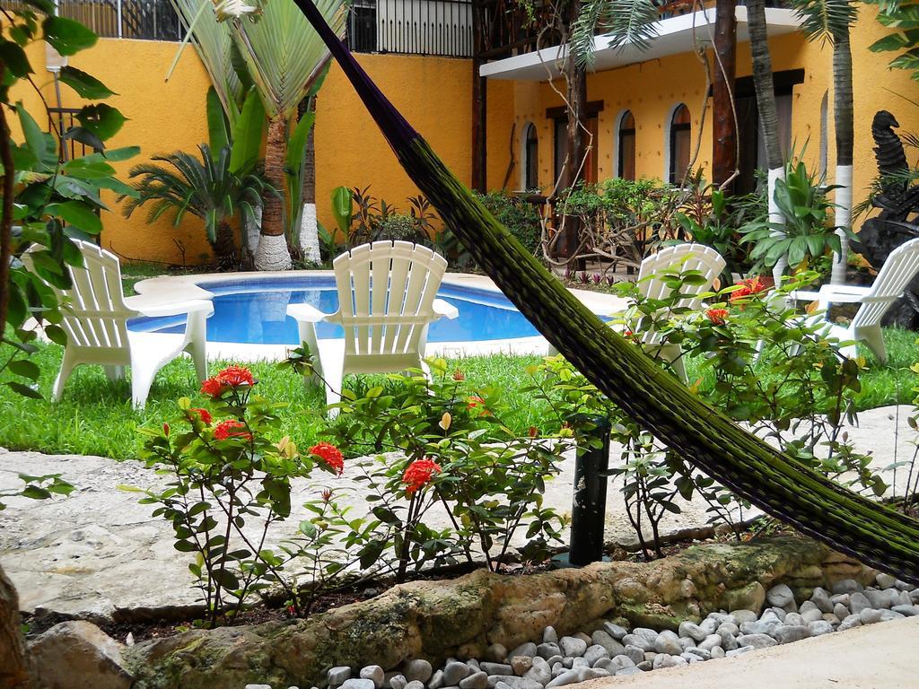 Hotel Bosque Caribe, 5Th Av. Zone بلايا ديل كارمن المظهر الخارجي الصورة