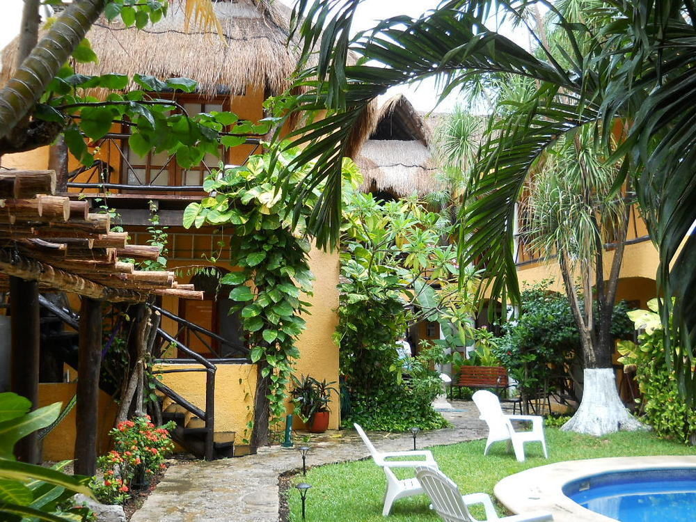 Hotel Bosque Caribe, 5Th Av. Zone بلايا ديل كارمن المظهر الخارجي الصورة