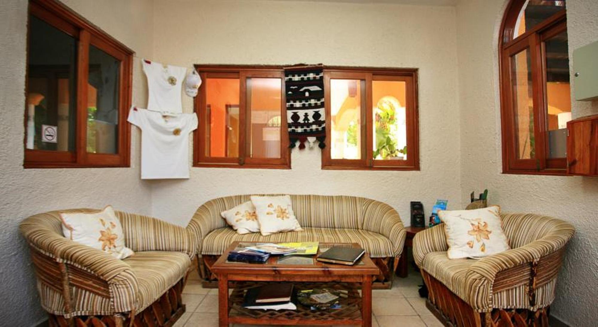 Hotel Bosque Caribe, 5Th Av. Zone بلايا ديل كارمن المظهر الخارجي الصورة